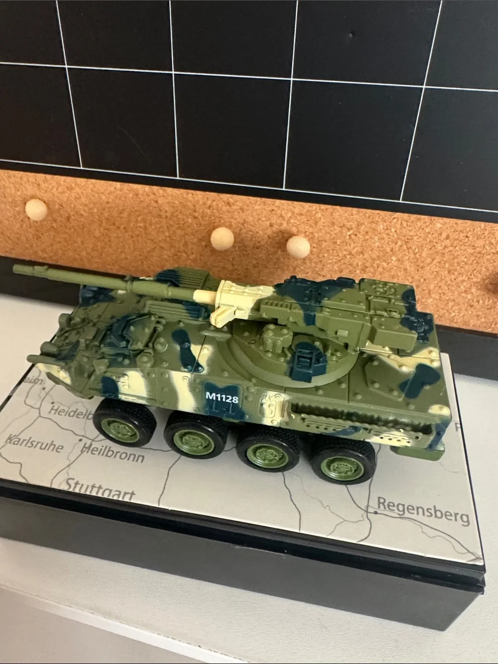 Die-Cast Military Armored Vehicle Toy - Green Camo